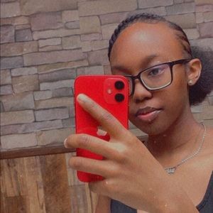 Meet your Posher, Raven